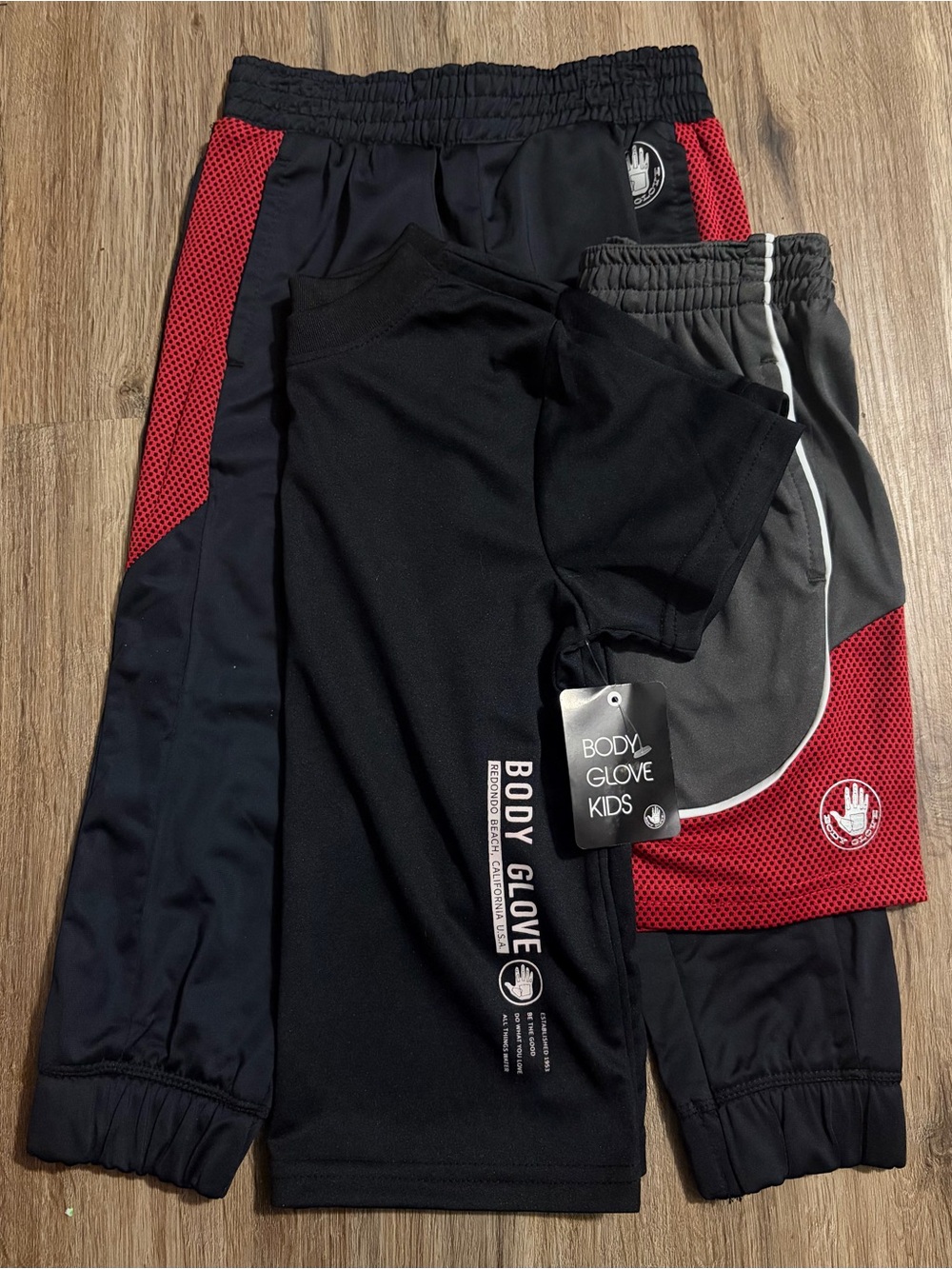 Body Glove Bundle - Joggers, Shorts and Shirt Set - Size 3T